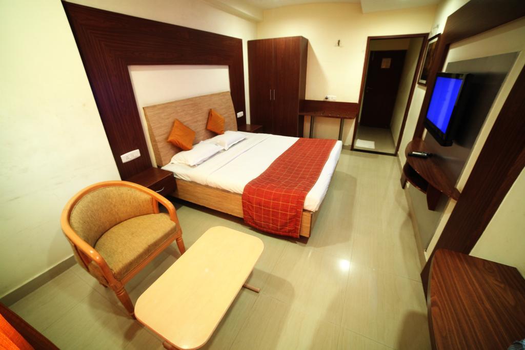 Hotel Sooriya Residency Chennai Chambre photo